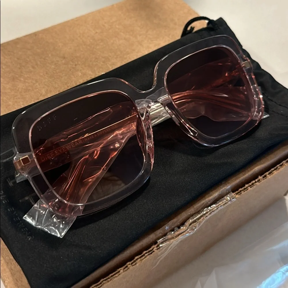 DIFF Sunglasses
